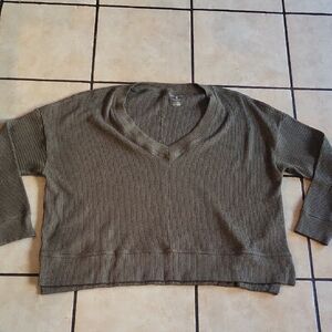 American Eagle Outfitters Olive V-Neck Sweater